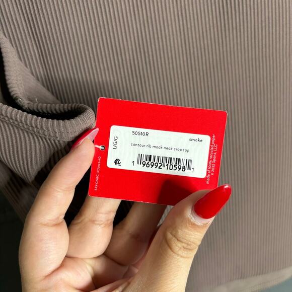 Spanx Contour Rib Mock Neck Crop Top Smoke Size L NWT - Picture 9 of 9